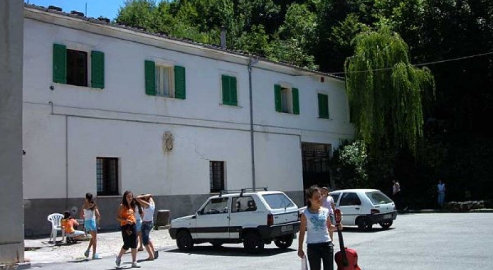 slideshow image