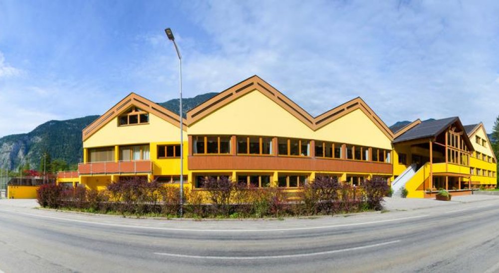 slideshow image